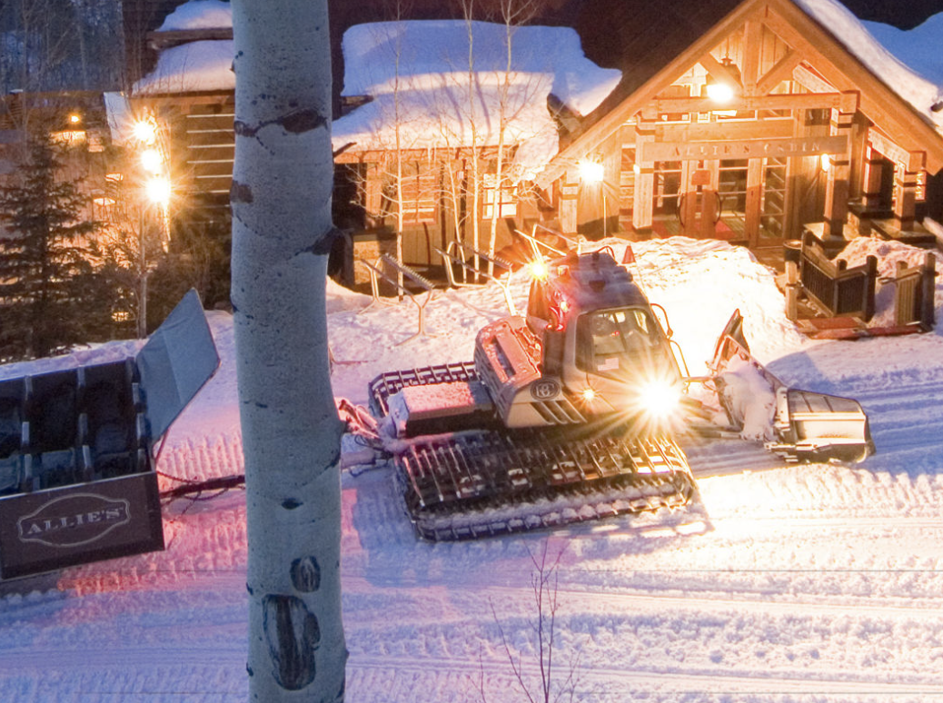 Dinner in a Snowcat?! Our Epic Night at Zach’s Cabin in Beaver Creek ❄️🍽️🚜